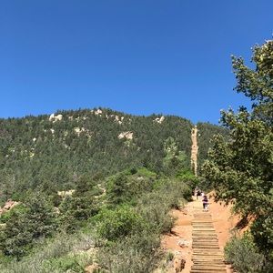 Meet your Posher, Larissa